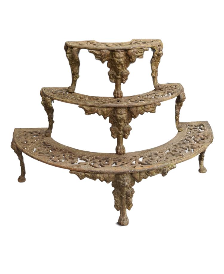 BUCKINGHAM CAST IRON STEPS
