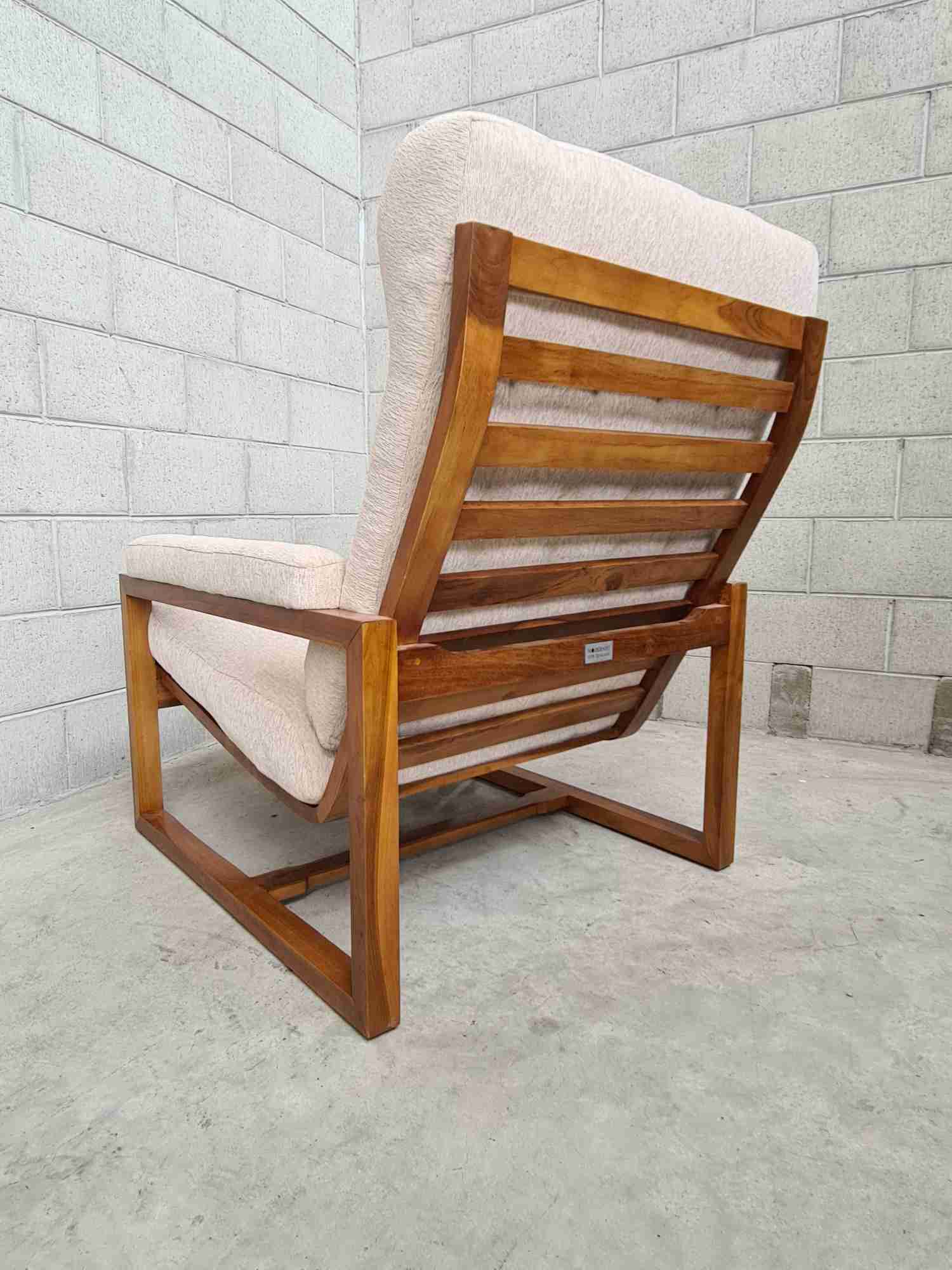 BRAGA MID CENTURY ARMCHAIR
