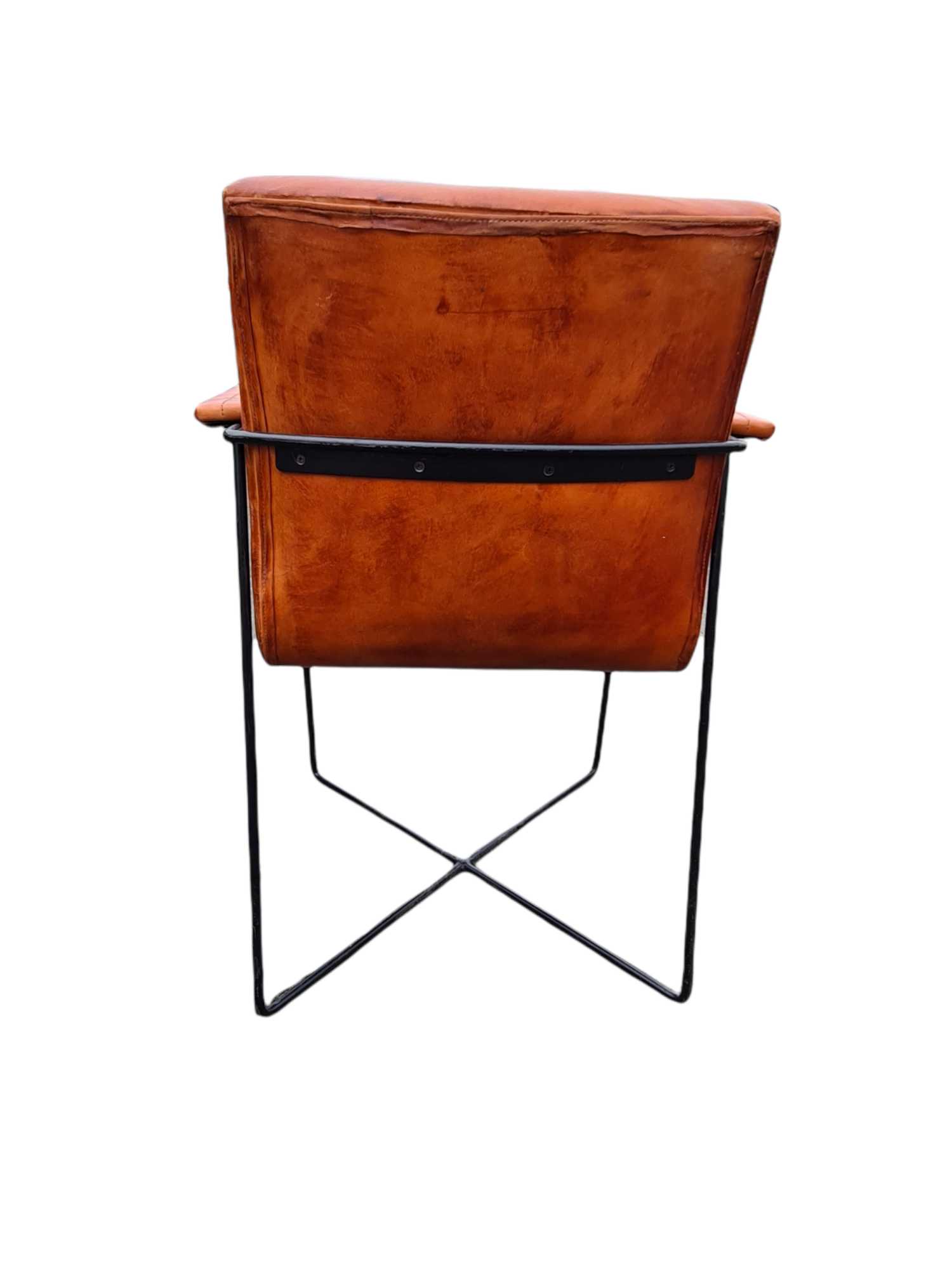 SERRA LEATHER ARMCHAIR
