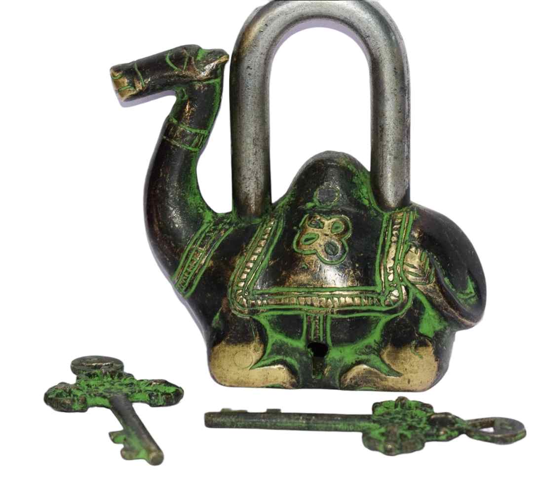 BRASS CAMEL PADLOCK