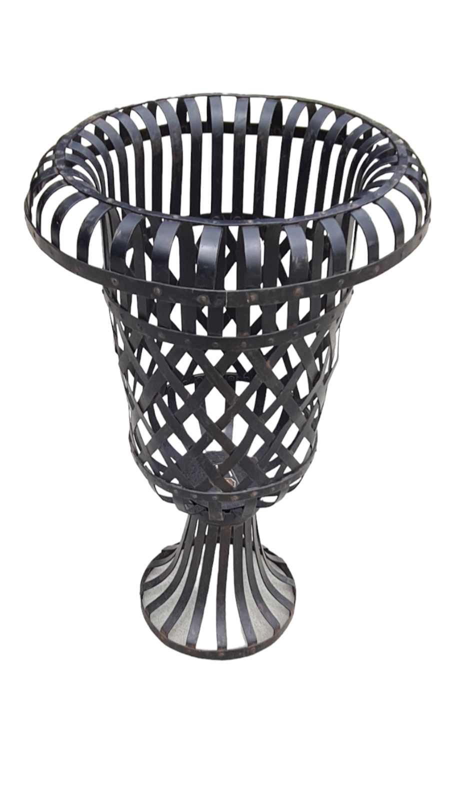 FRENCH FORGRD IRON PLANTER