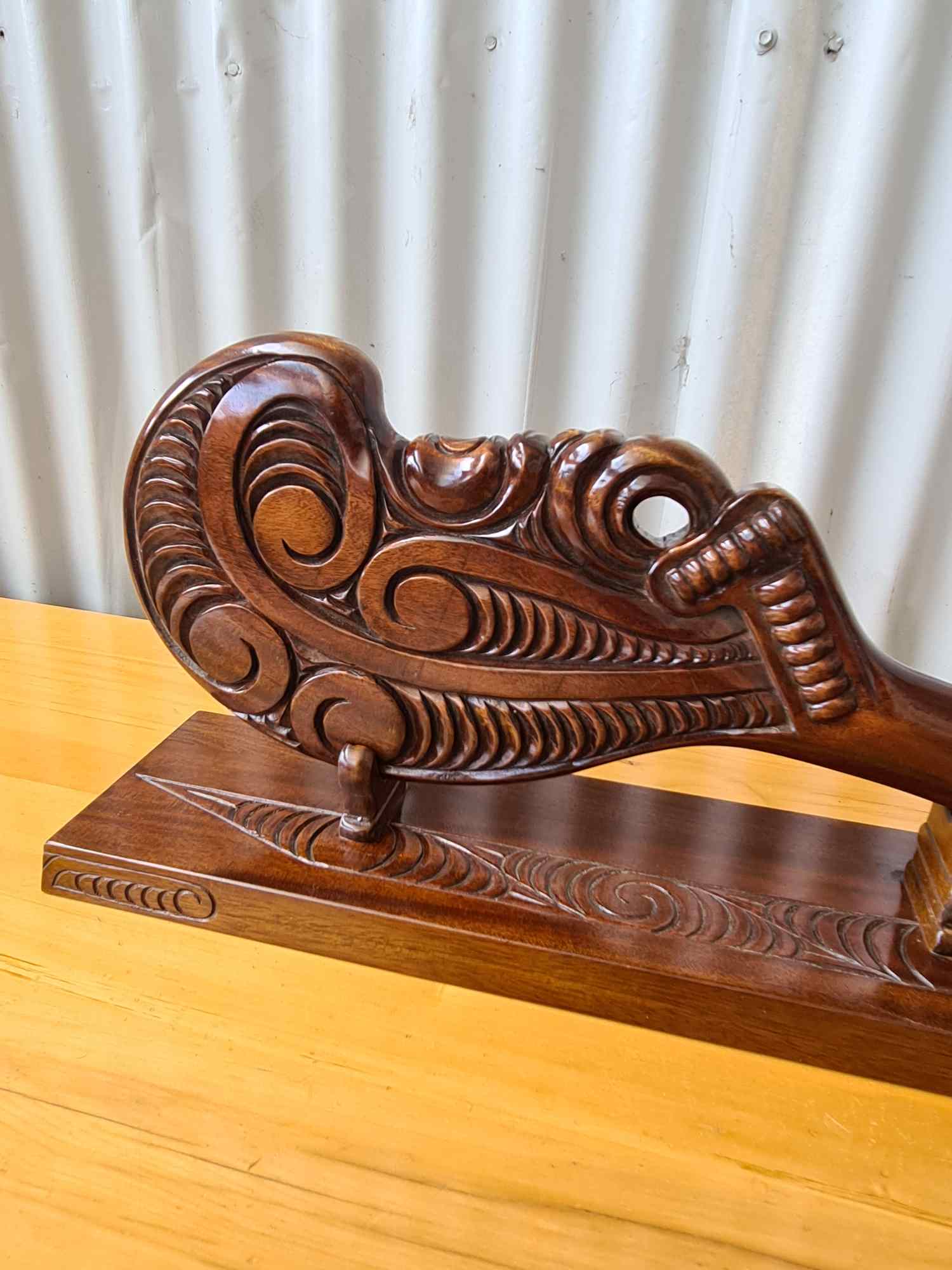 MAORI PATU WITH STAND