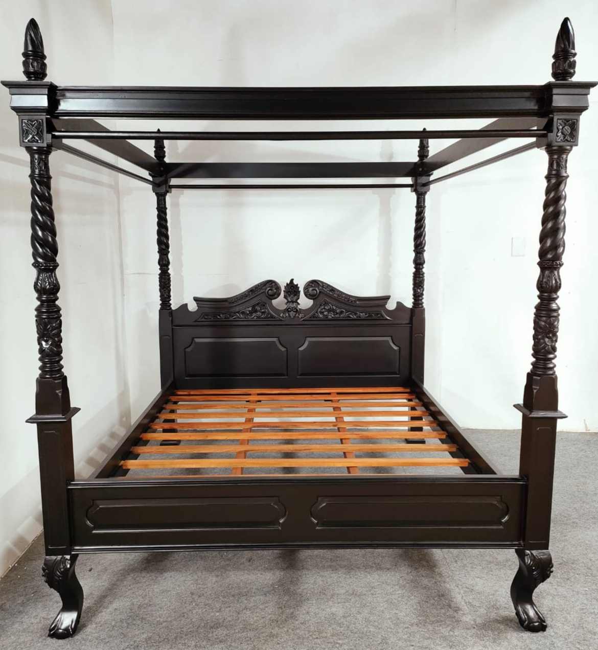 KING GEORGE POSTER BED