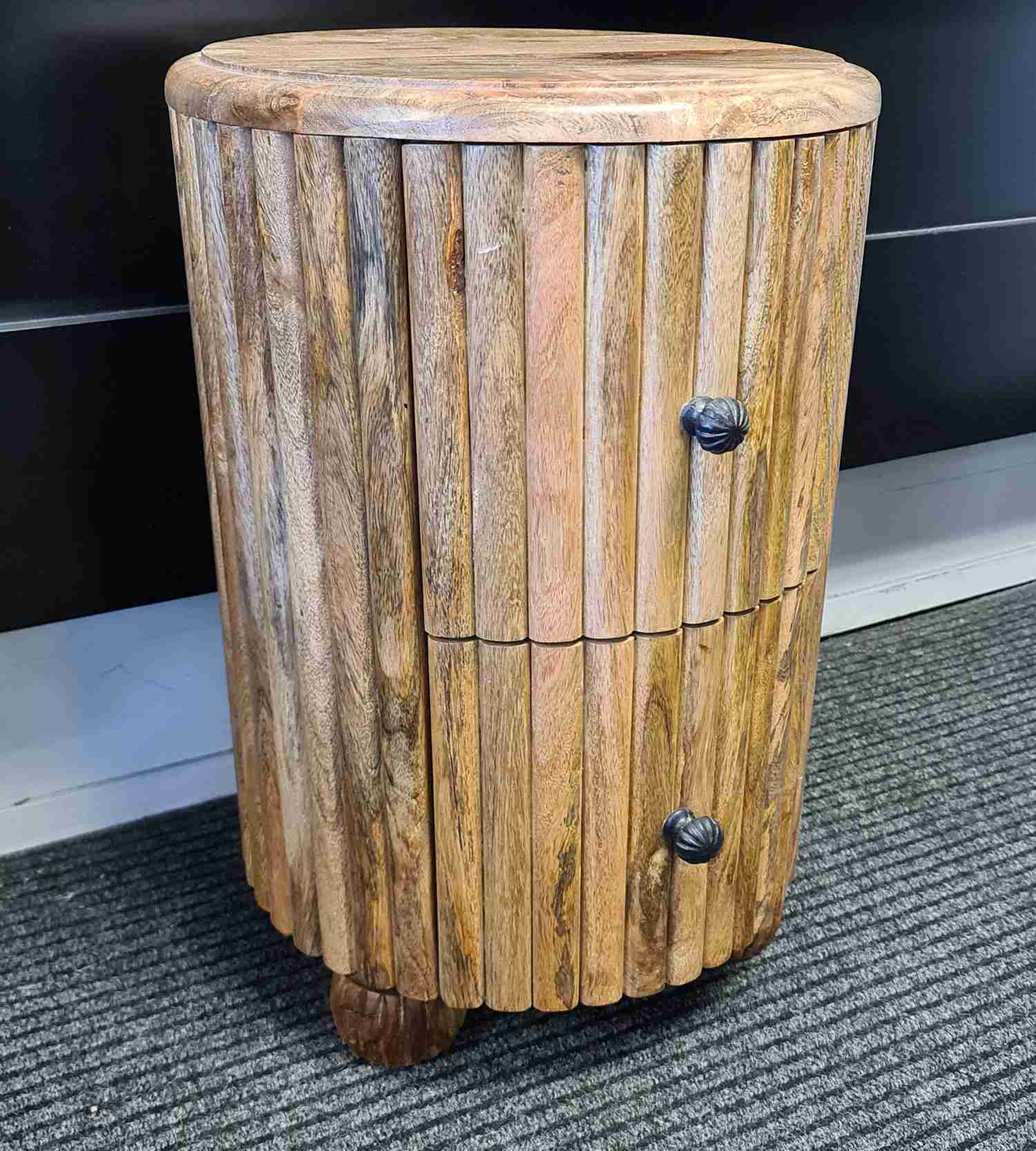 PATNOX FLUTED SOLID WOOD NIGHTSTAND