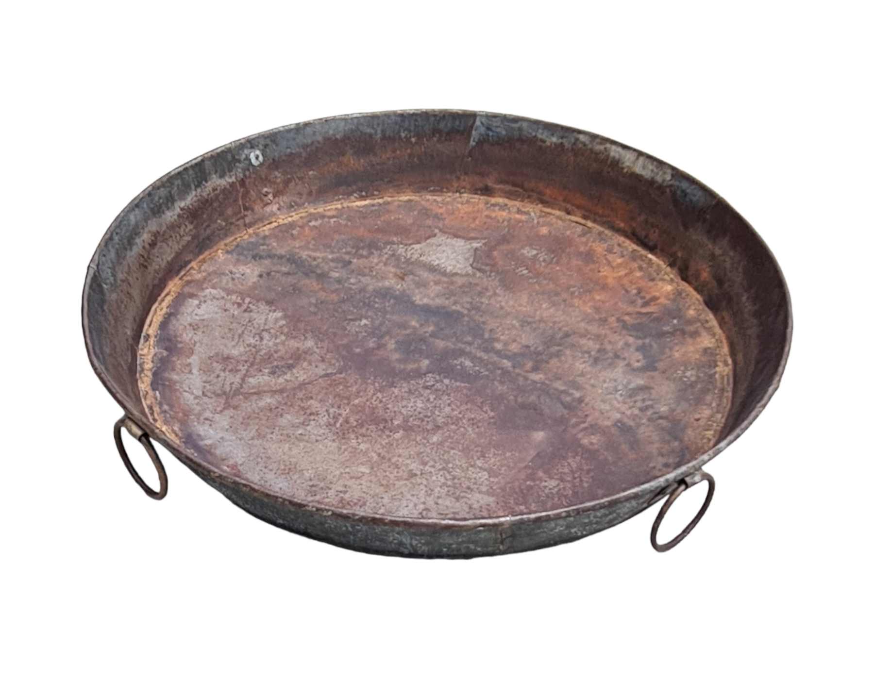 LARGE VINTAGE IRON PAN