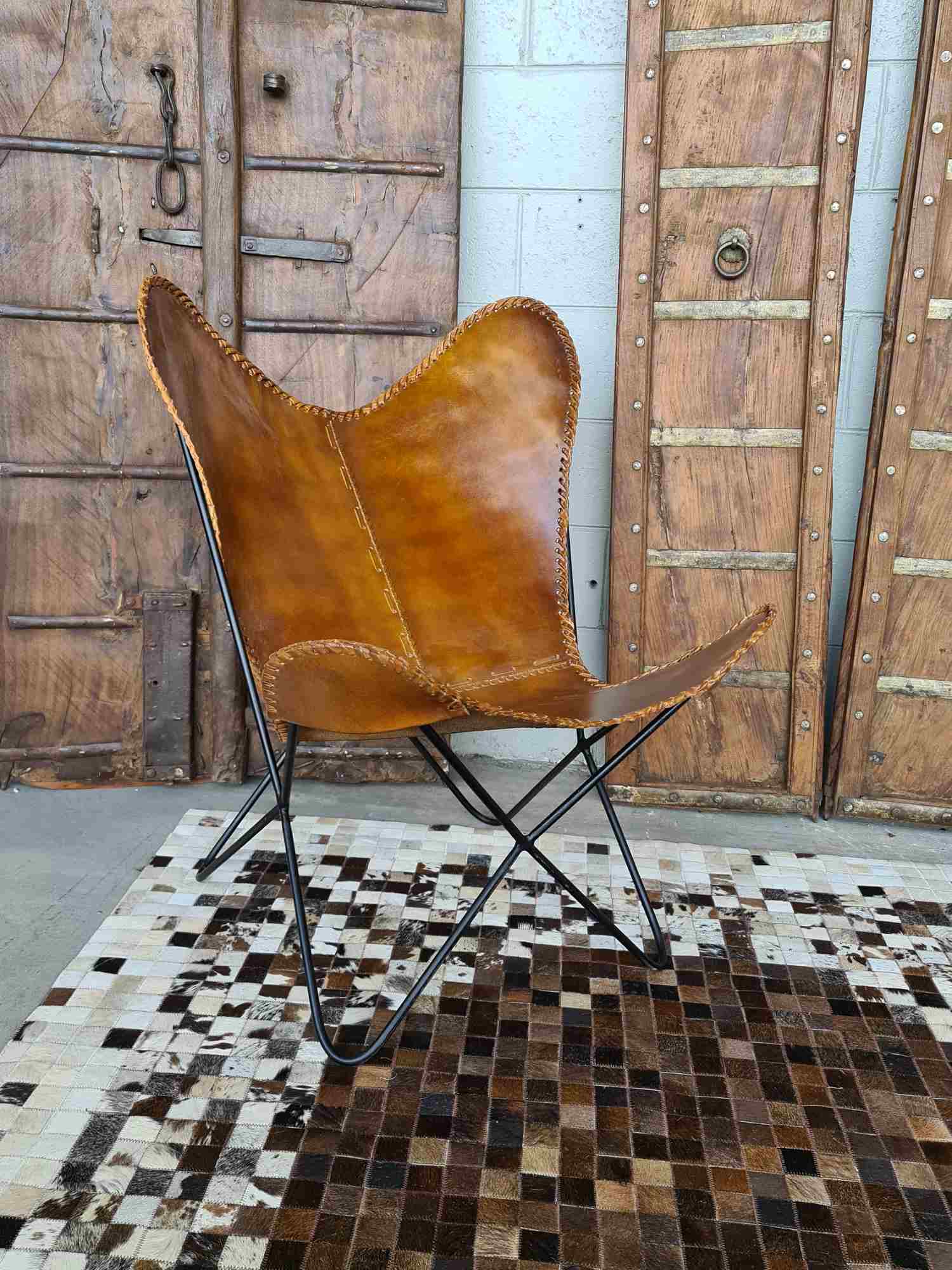 MARILYN LEATHER BUTTERFLY CHAIR