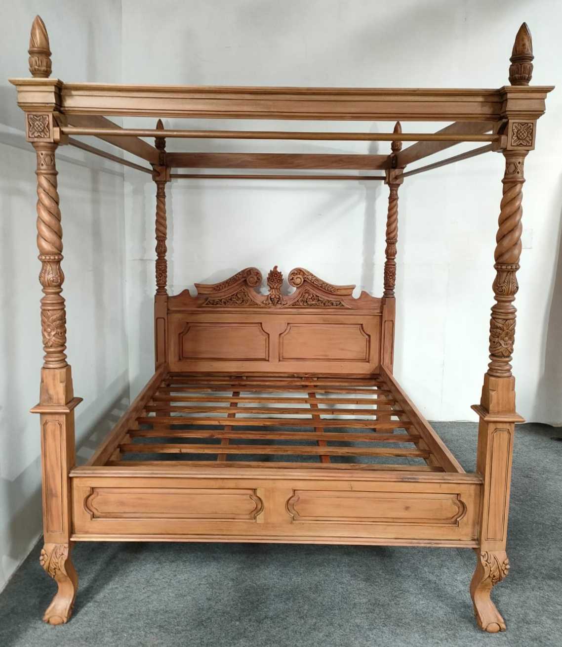 KING GEORGE POSTER BED