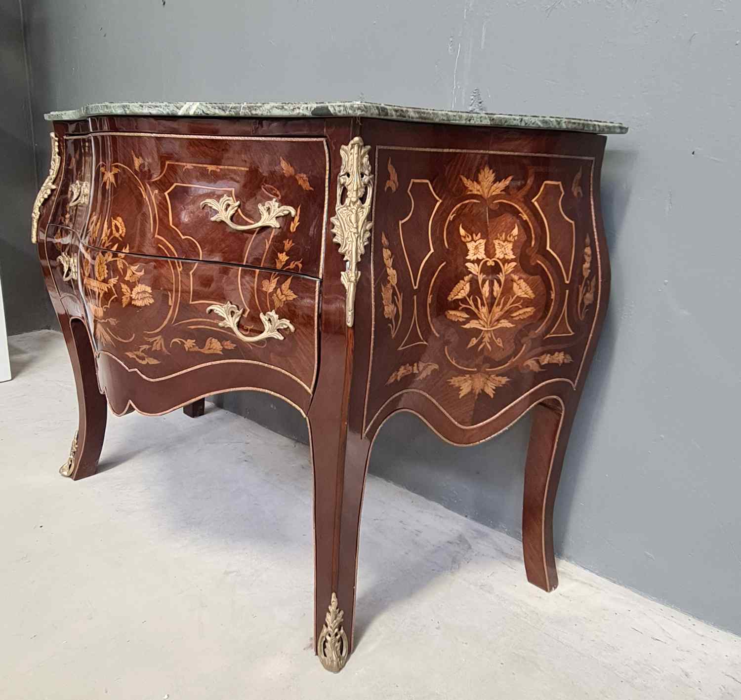 ANTIQUE  FURNITURE