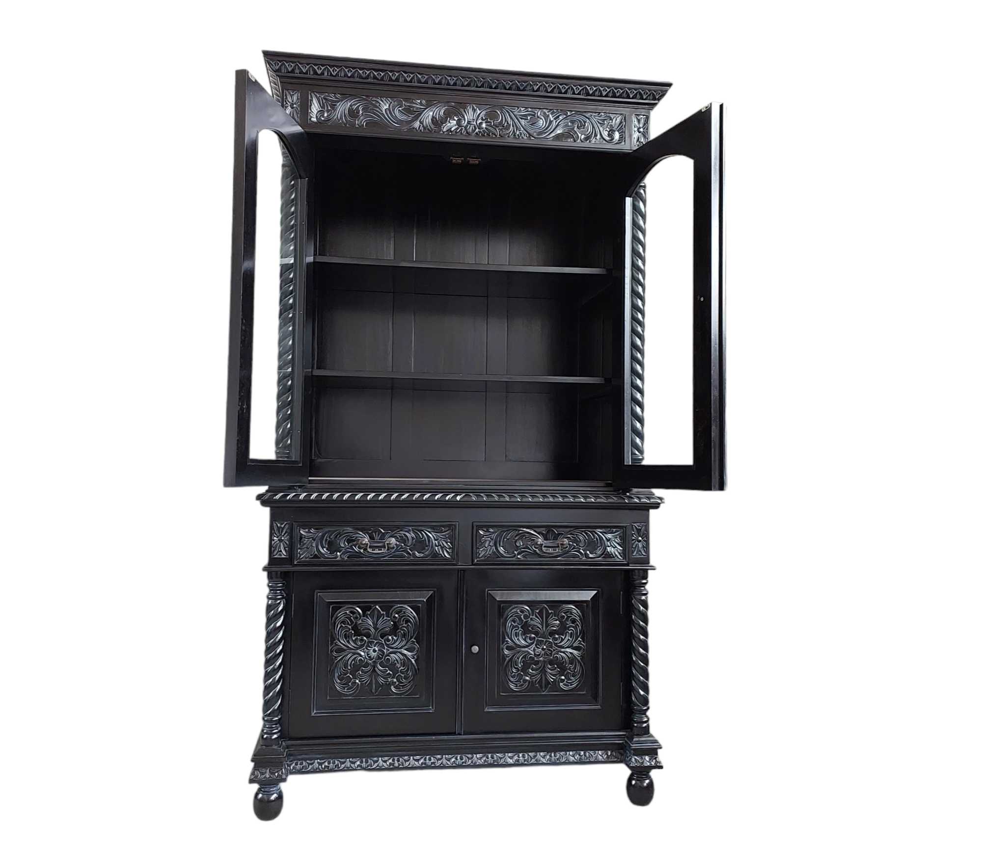 NAXOS FRENCH CABINET