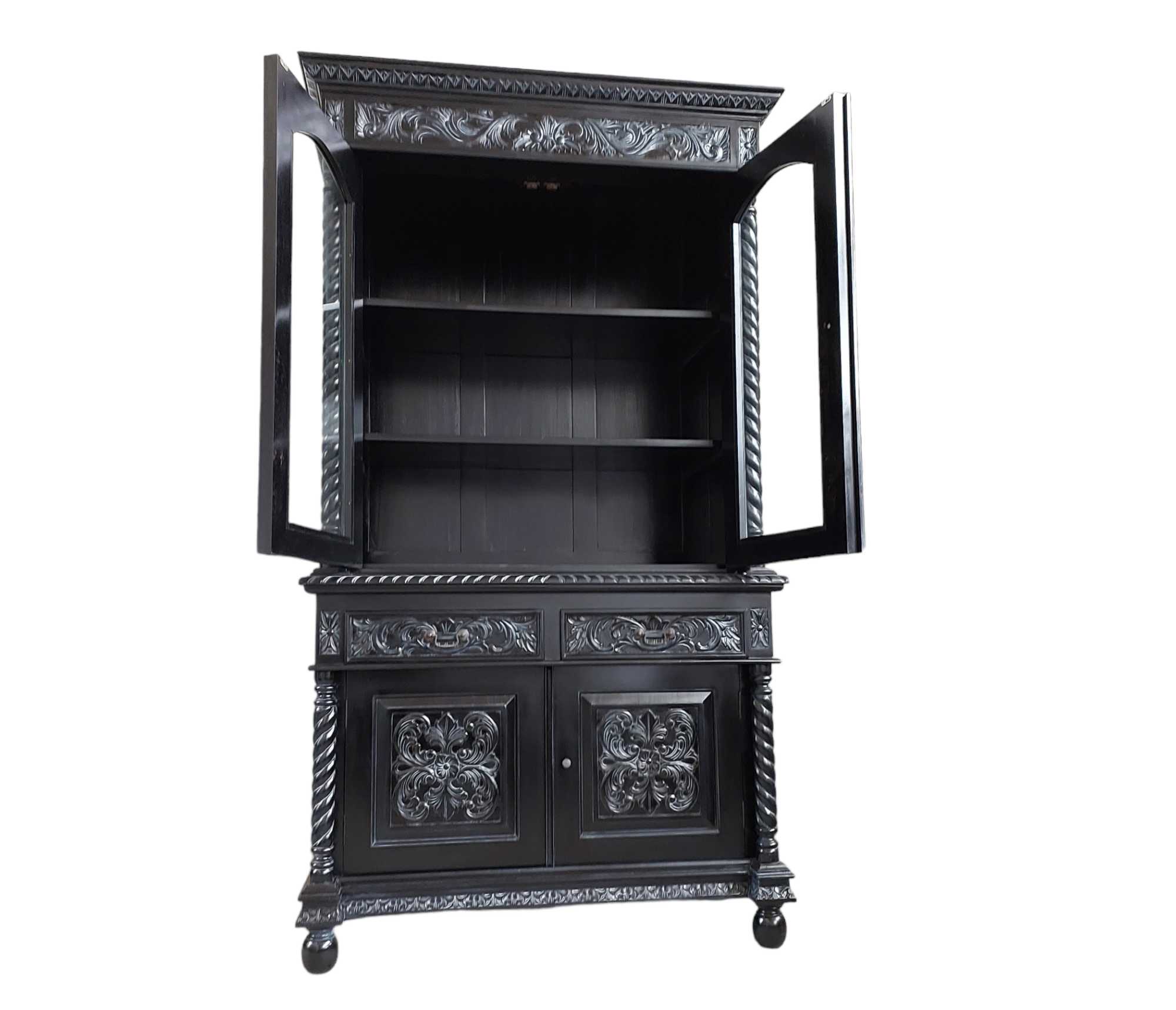 NAXOS FRENCH CABINET