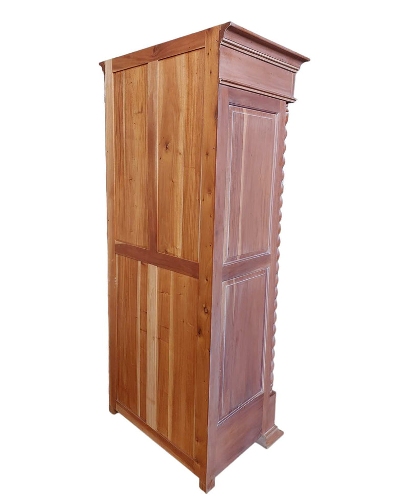 VENT FRENCH ARMOIRE