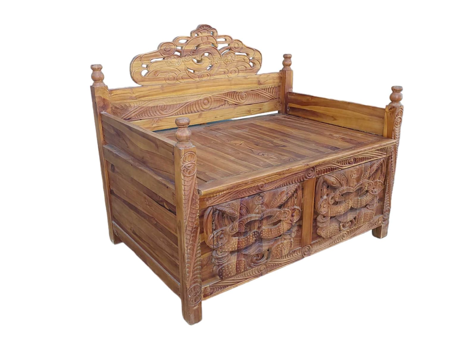 LARGE MAORI STORAGE BENCH