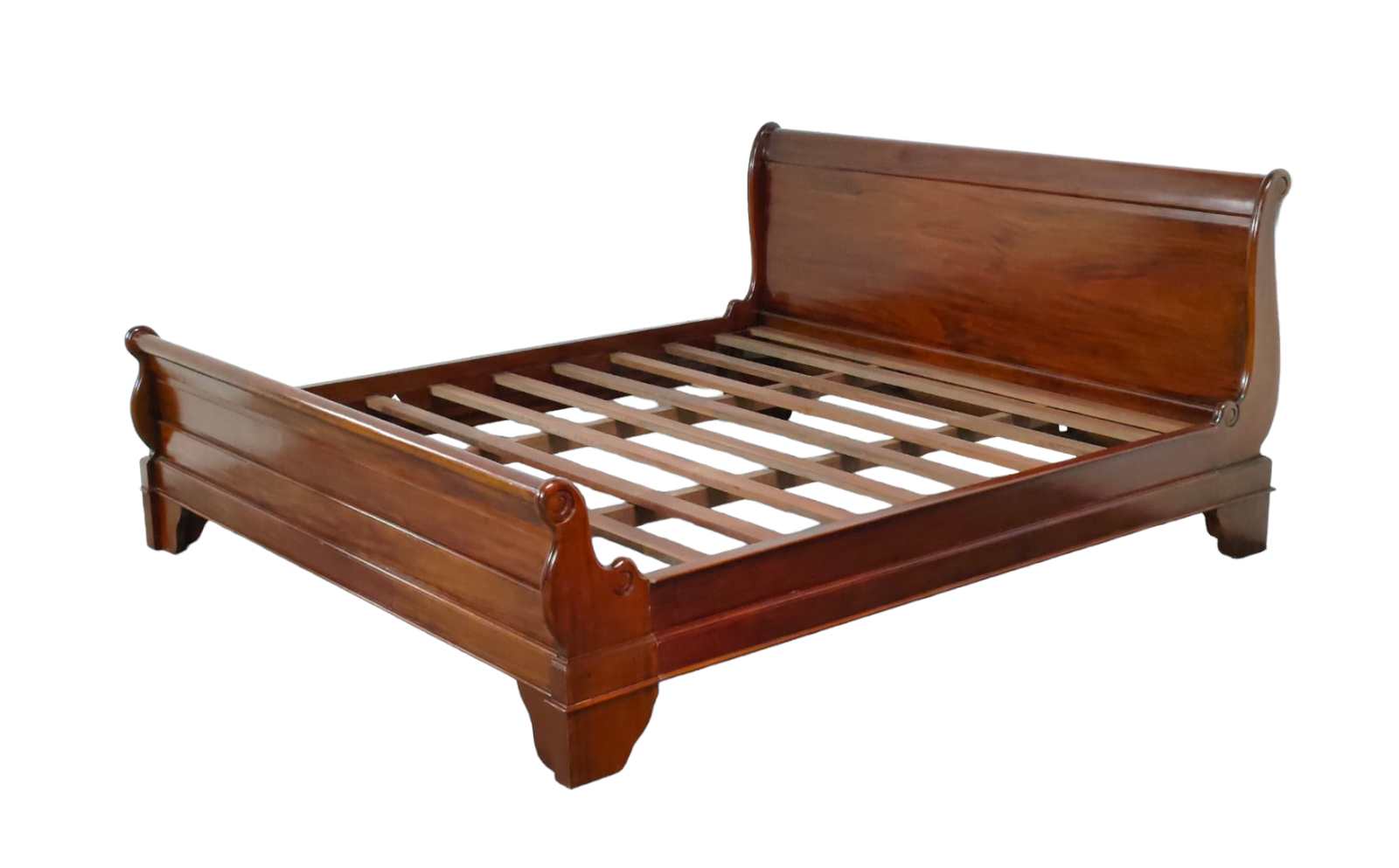 Max Sleigh Bed