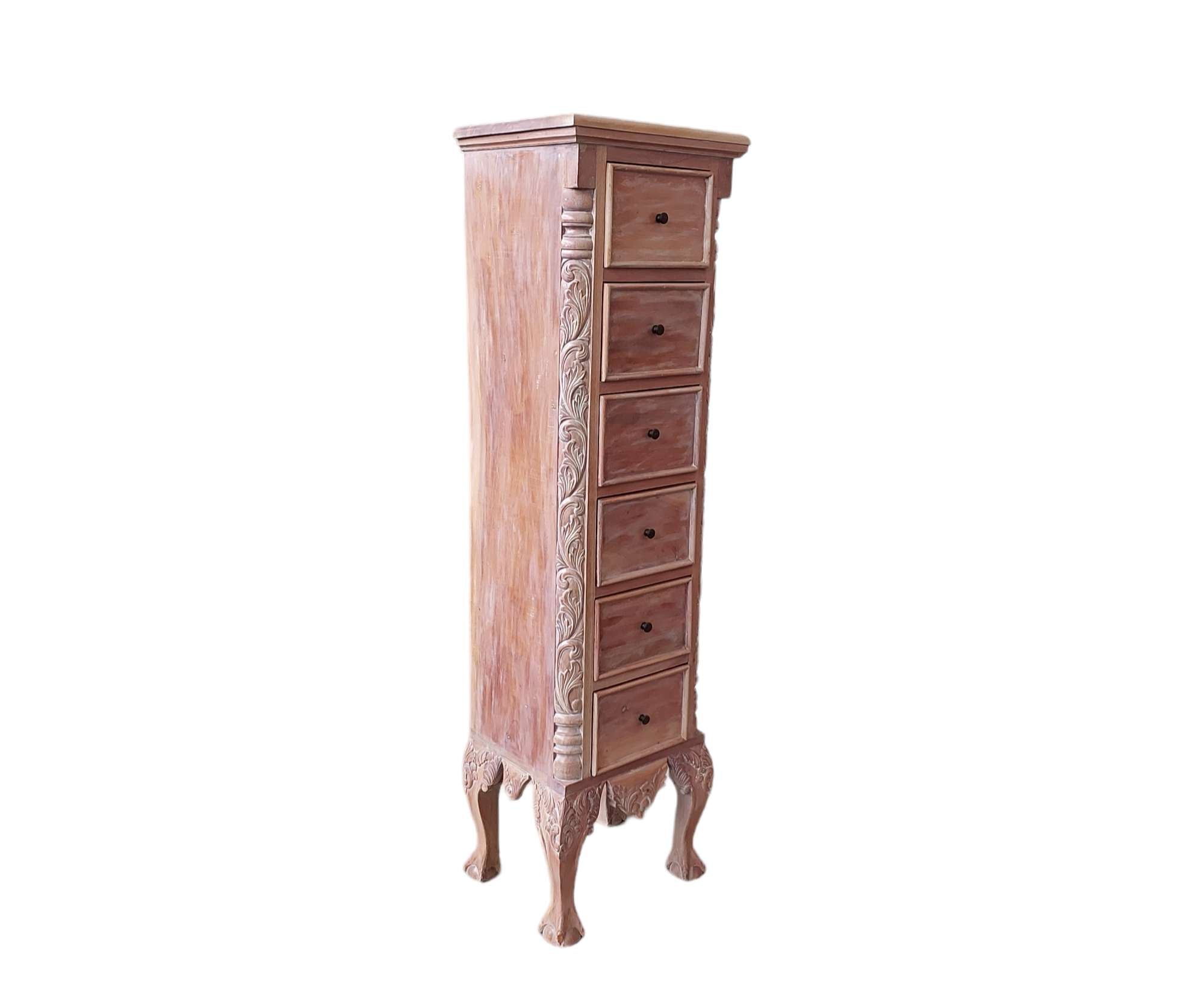 Chippendale Lingeri Chest