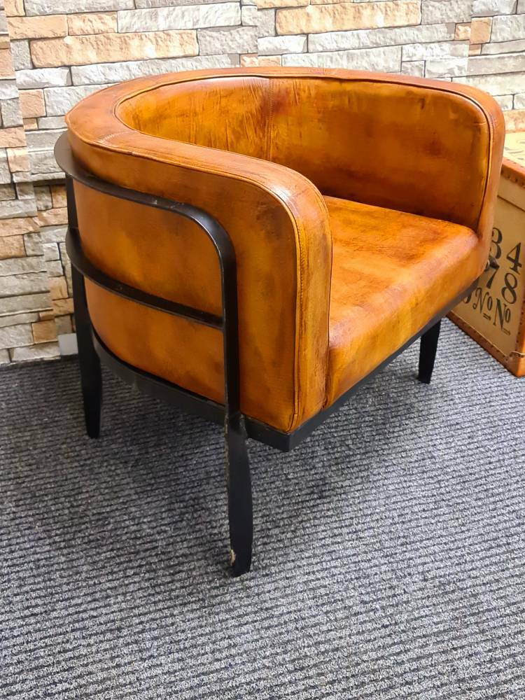 New Yorker Genuine leather Tub Chair
