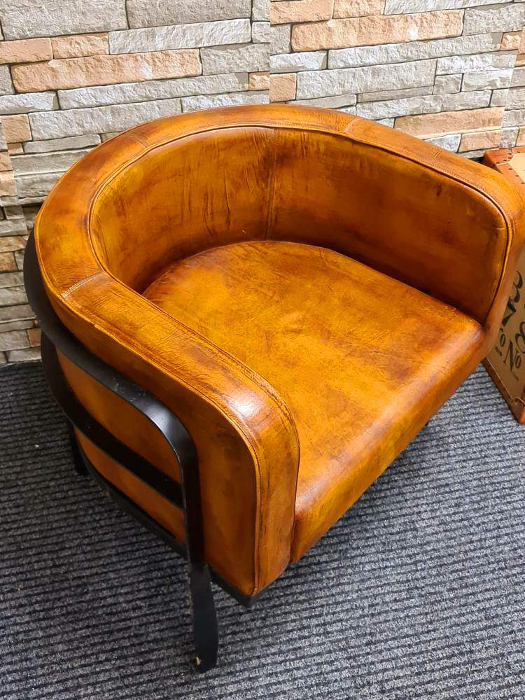 New Yorker Genuine leather Tub Chair