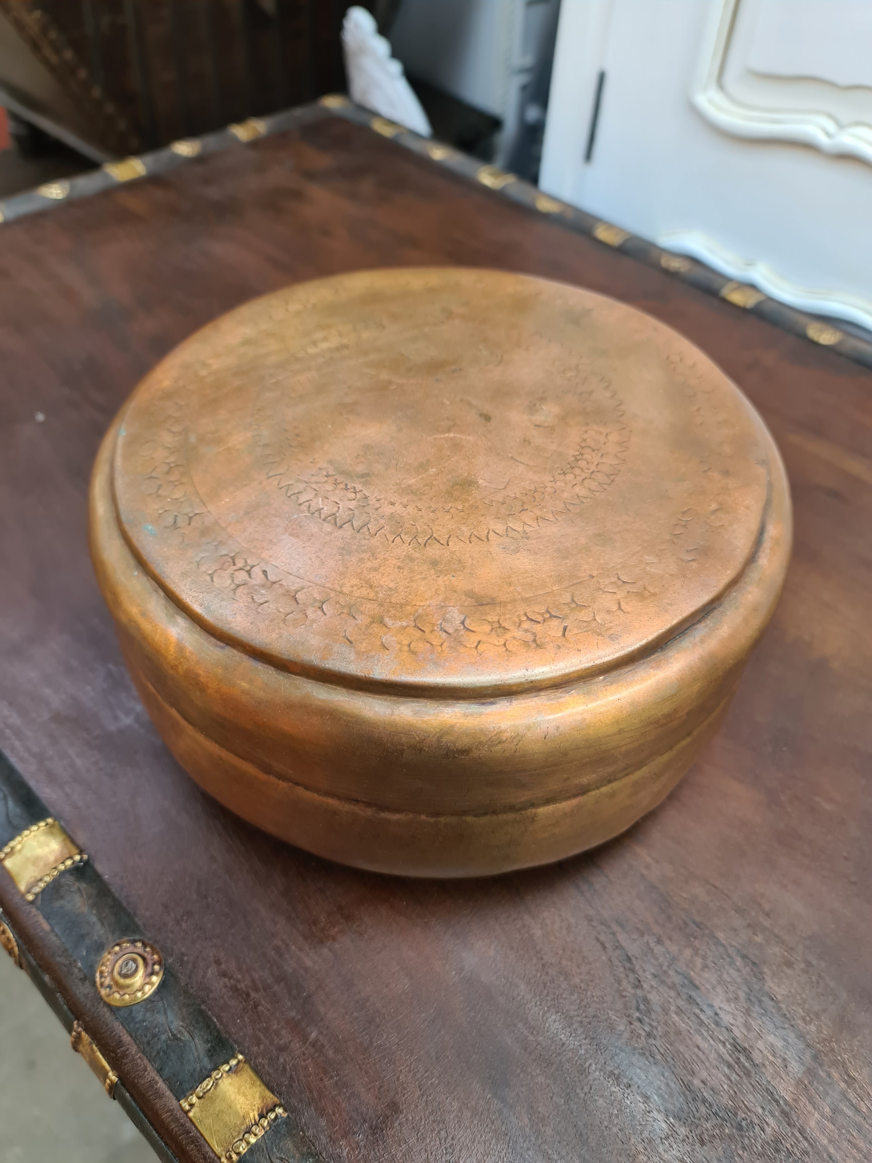 VINTAGE INDIAN COPPER BOX