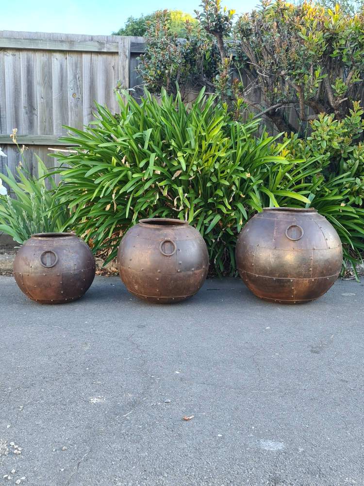 Vintage indian Round Iron Pots S3