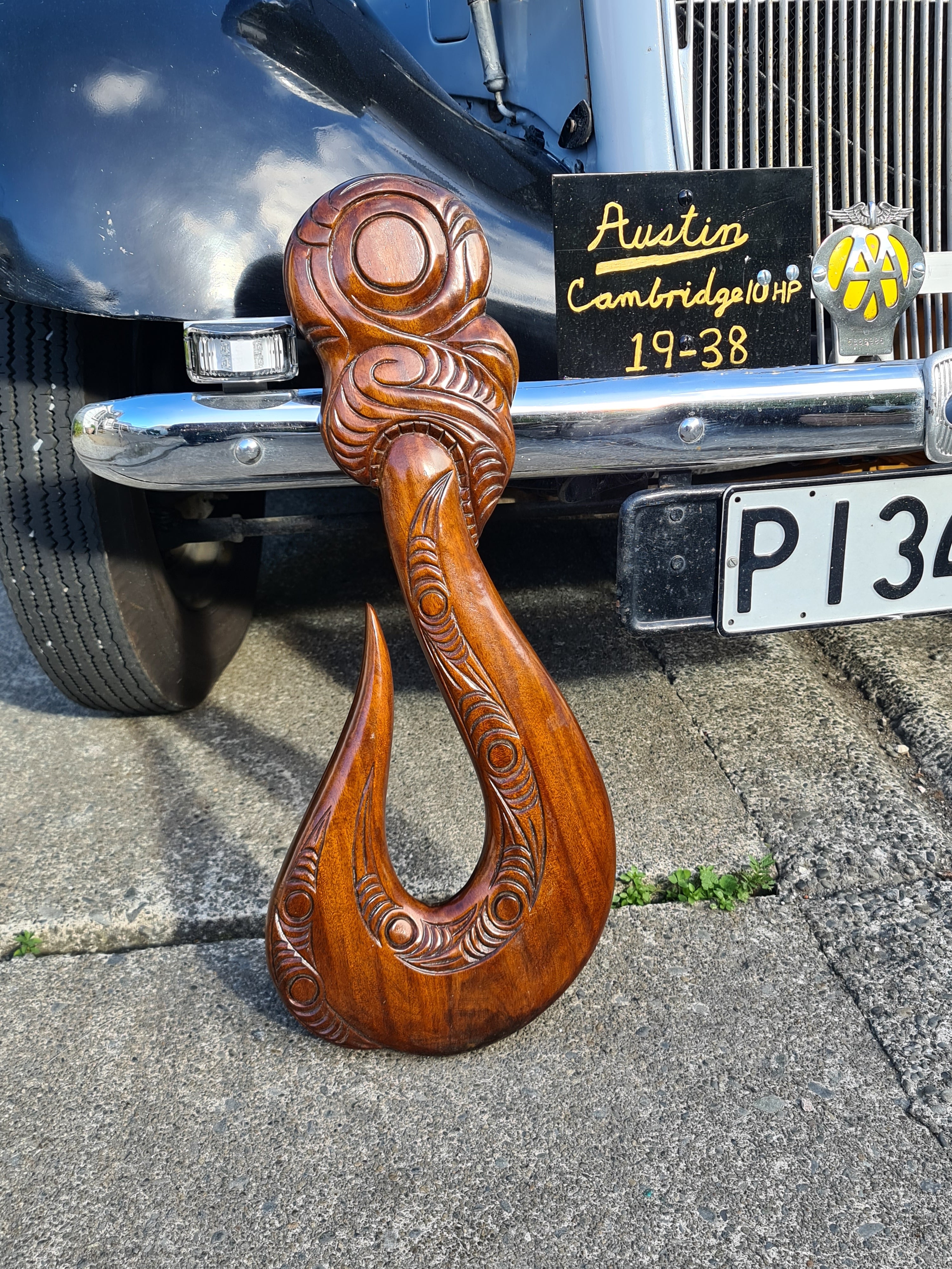 Kawakawa Hand carved Maori Hook