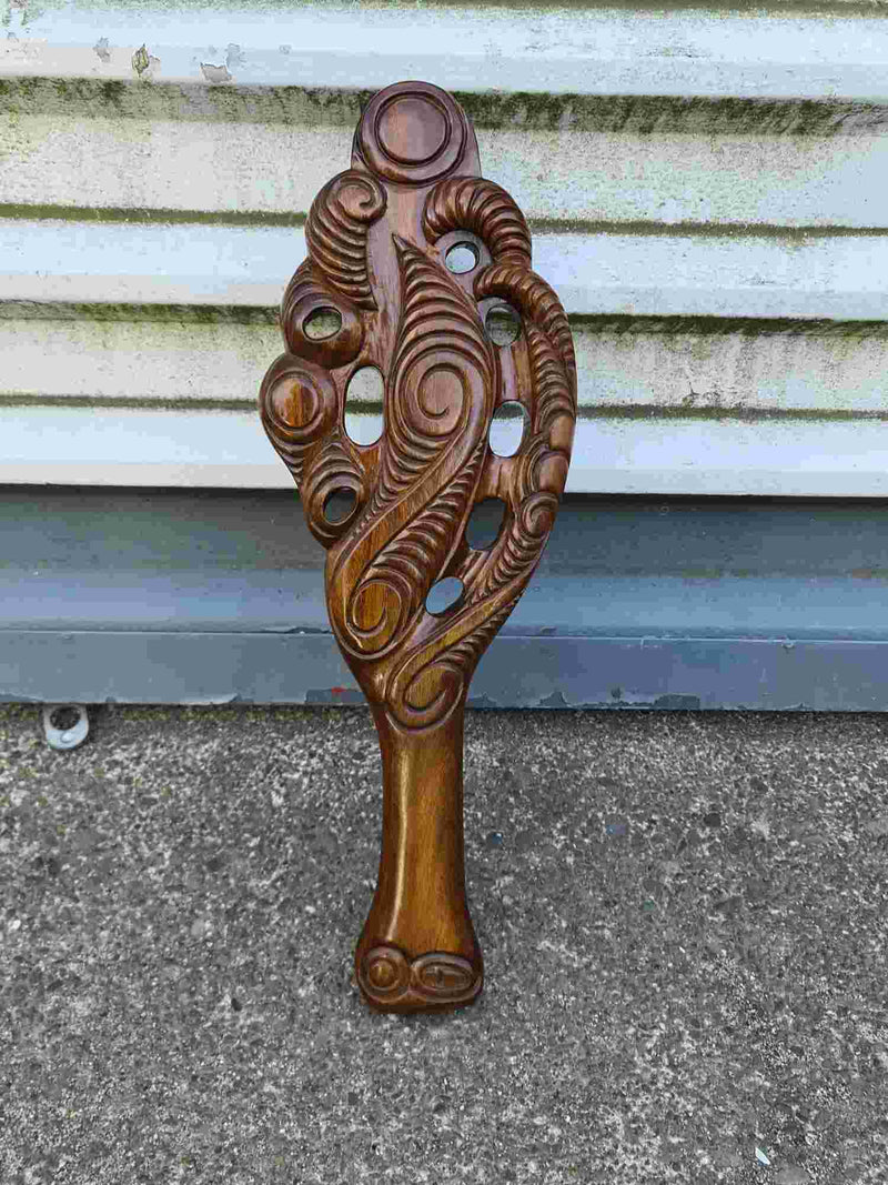 Whanga wood carved Maori Patu