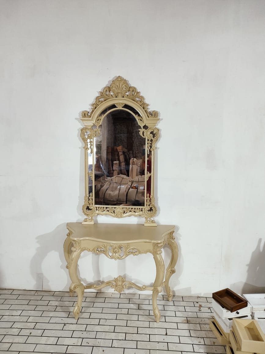 Dreux Pediment Console and mirror