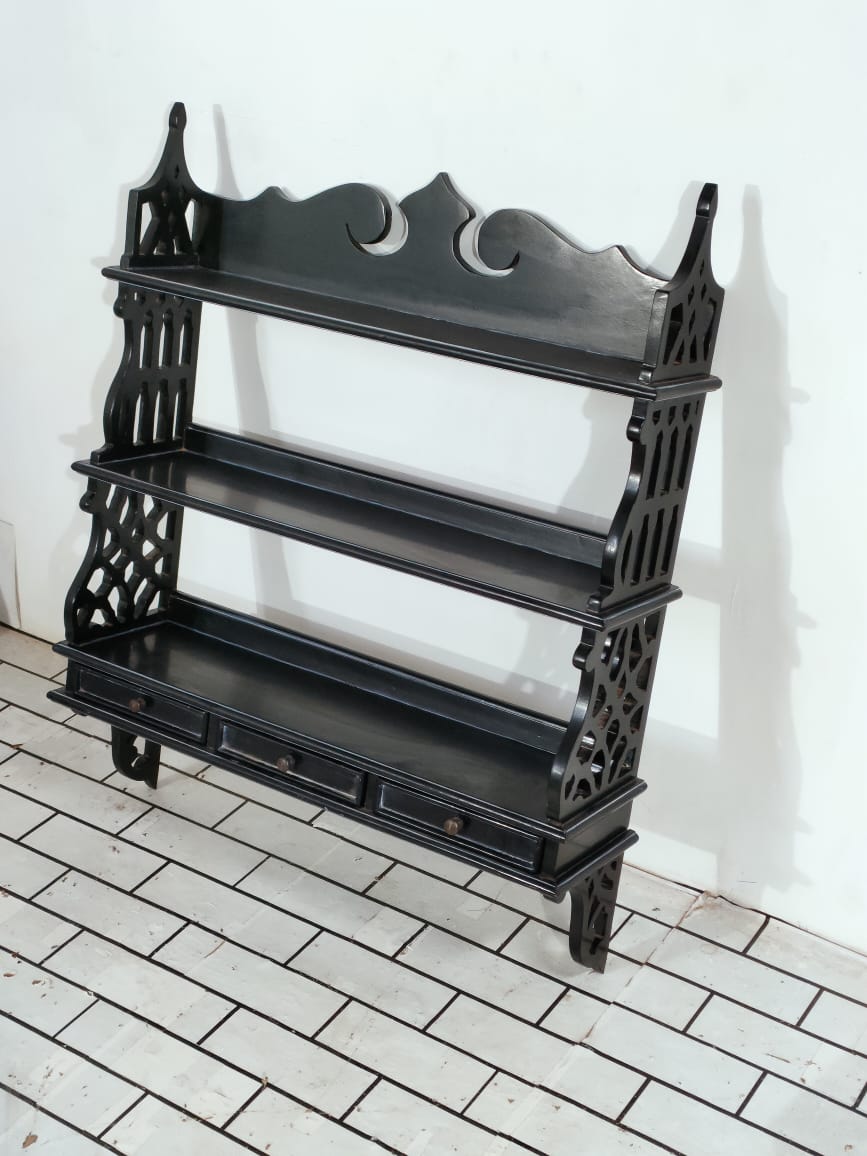 Nancy Victorian style wall shelf