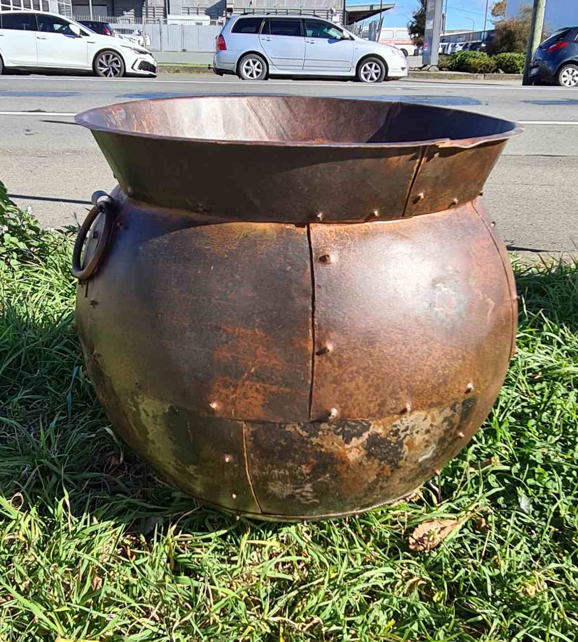 VINTAGE INDIAN URN