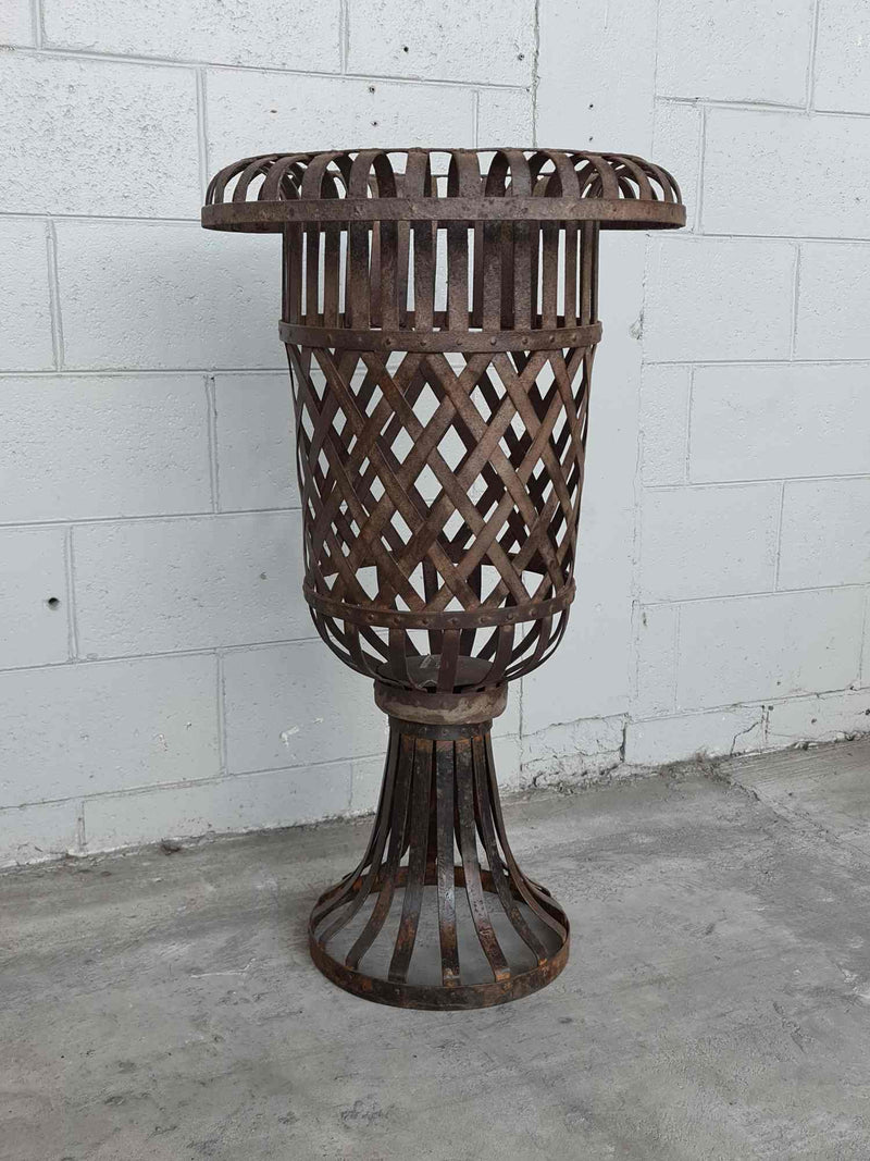 FRENCH FORGRD IRON PLANTER