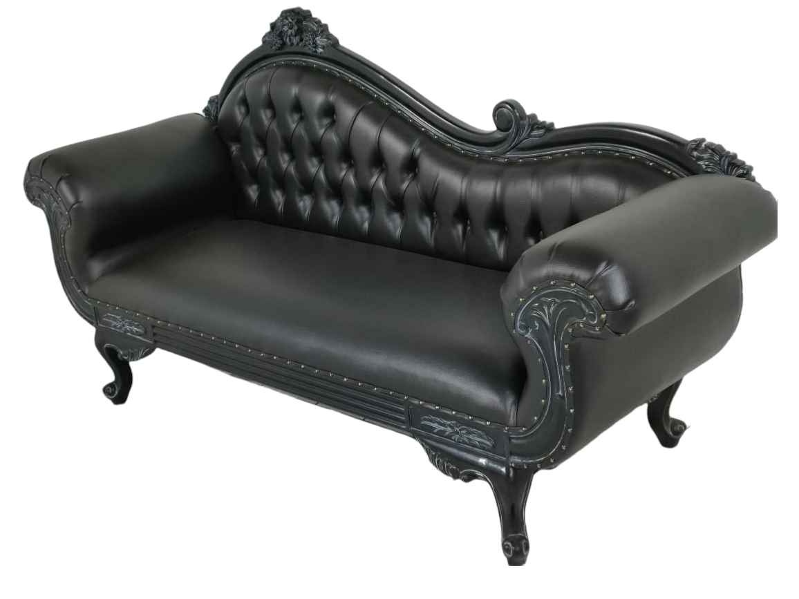 ANGGUR HAND CARVED CHAISE