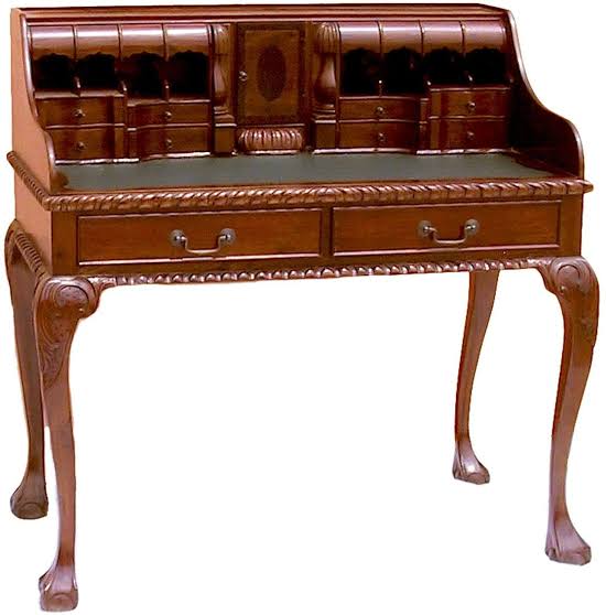 Chippendale Escritoire (Desk)